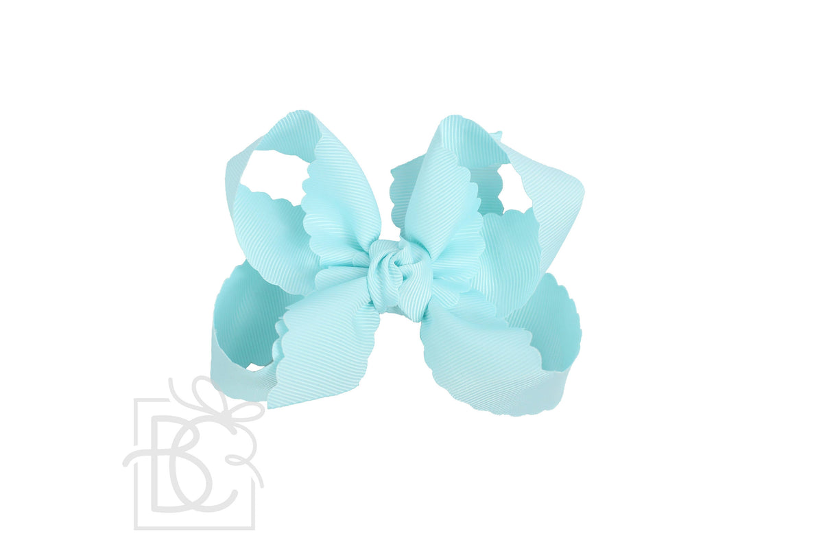 Scalloped Edge Bow on Alligator clip